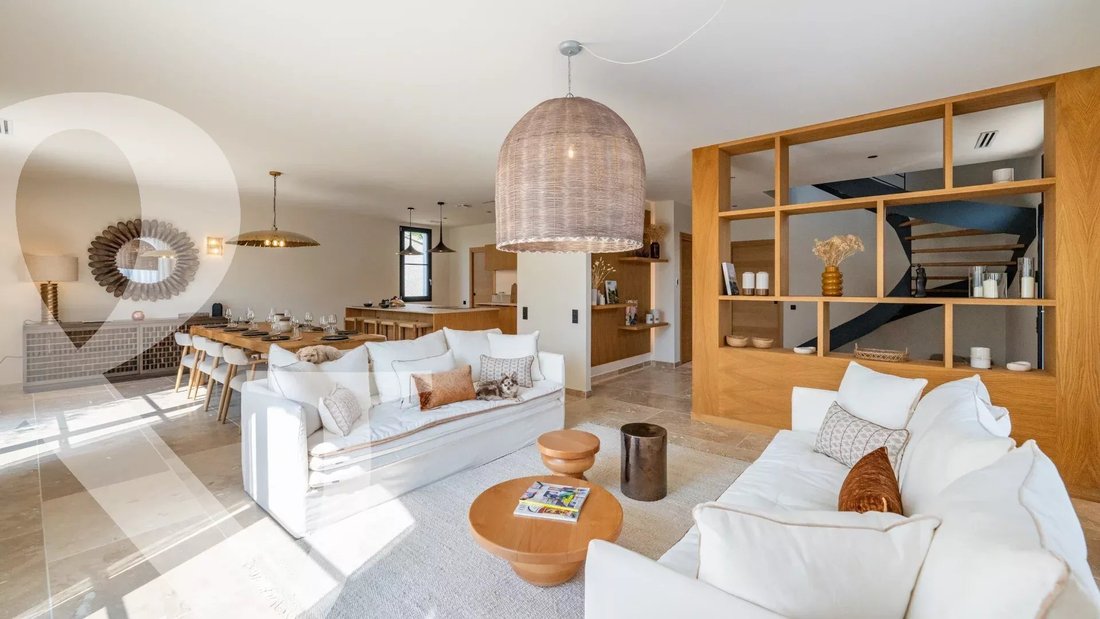 House in Eygalières, Provence-Alpes-Côte d'Azur, France 4 - 17550398