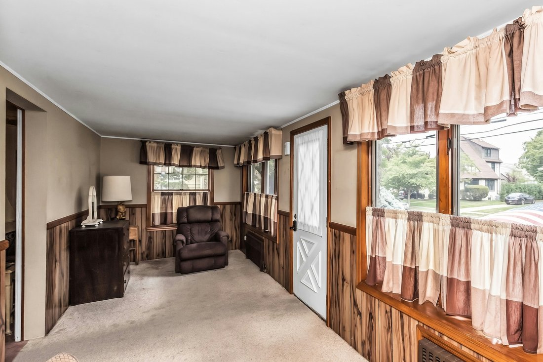 House in East Rockaway, New York, United States 5 - 18553057