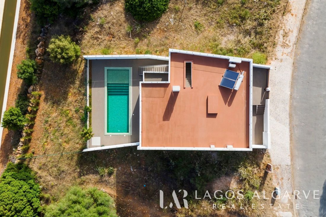 Villa in Mexilhoeira Grande, Algarve, Portugal 3 - 16202957