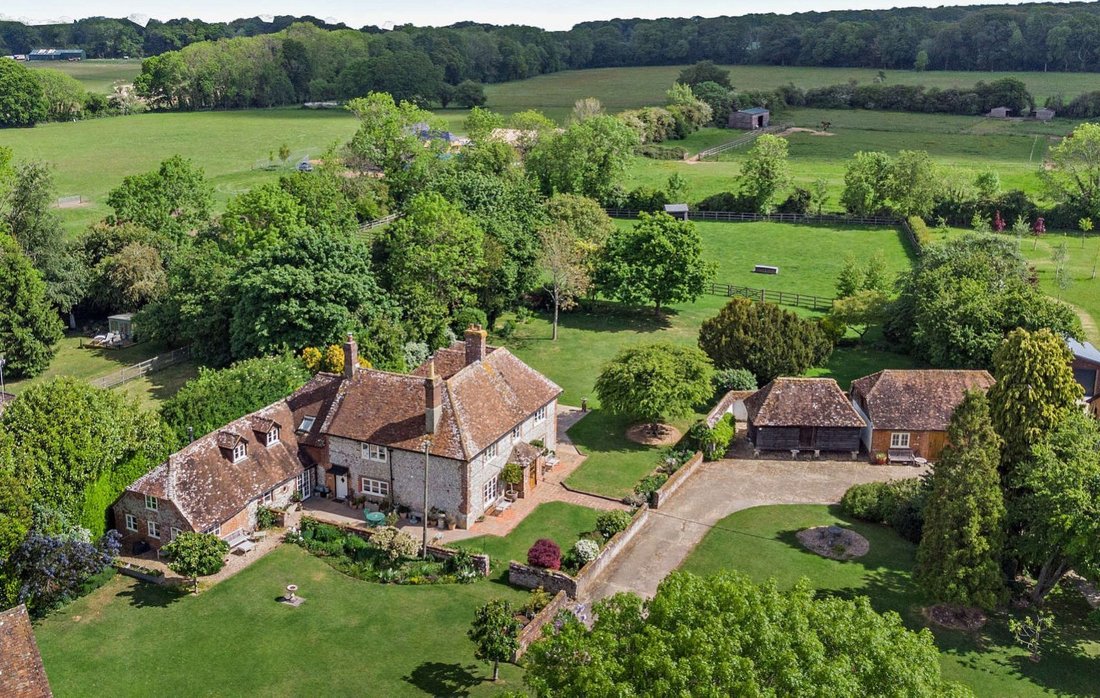 House in King's Somborne, England 1 - 18526525