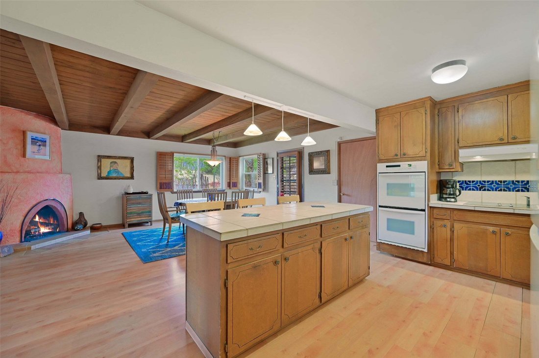House in Santa Fe, New Mexico, United States 5 - 18558049