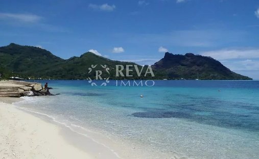 House in Huahine, Leeward Islands, French Polynesia 1