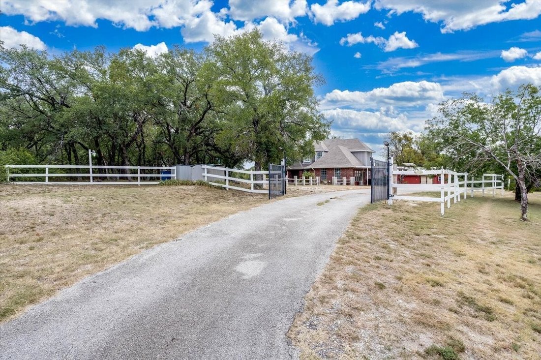 House in Fort Worth, Texas, United States 2 - 18558840