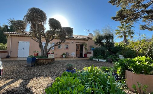 Casa en Fréjus, Provenza-Alpes-Costa Azul, Francia 1