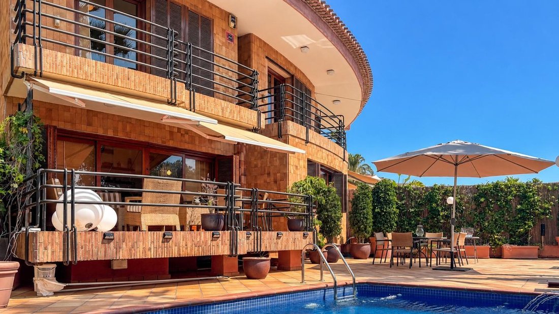 Villa in Santa Pola, Valencian Community, Spain 5 - 18563157