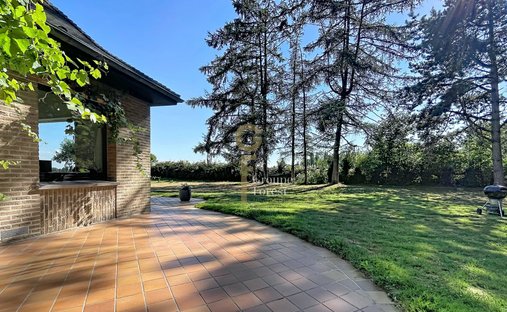 House in Centre, Linselles, France 1
