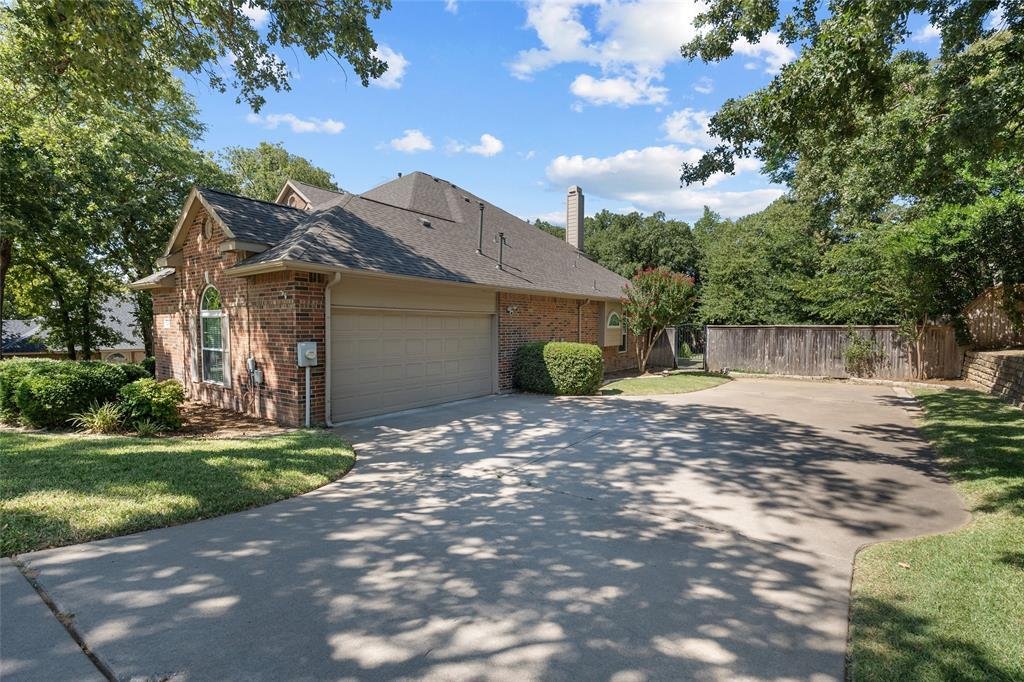 House in Crowley, Texas, United States 3 - 18565643