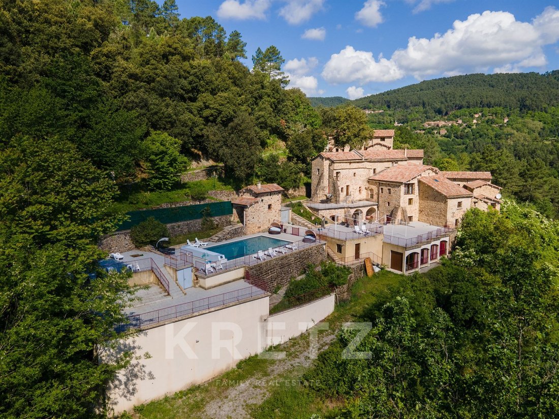 Faugères, Auvergne-Rhône-Alpes, France 4 - 18560231