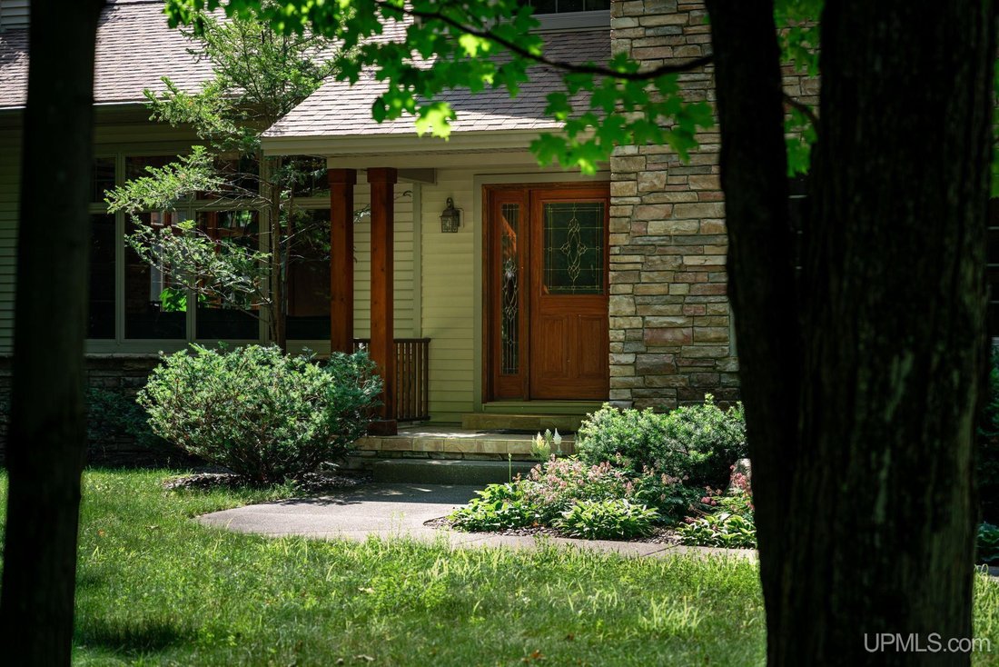 House in Marquette, Michigan, United States 4 - 18561401