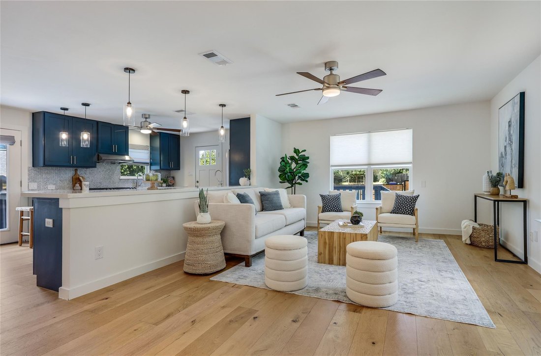 House in Austin, Texas, United States 5 - 18561977