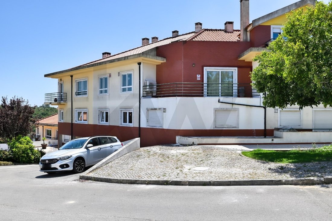 Apartment in Belas, Lisbon, Portugal 3 - 18566111