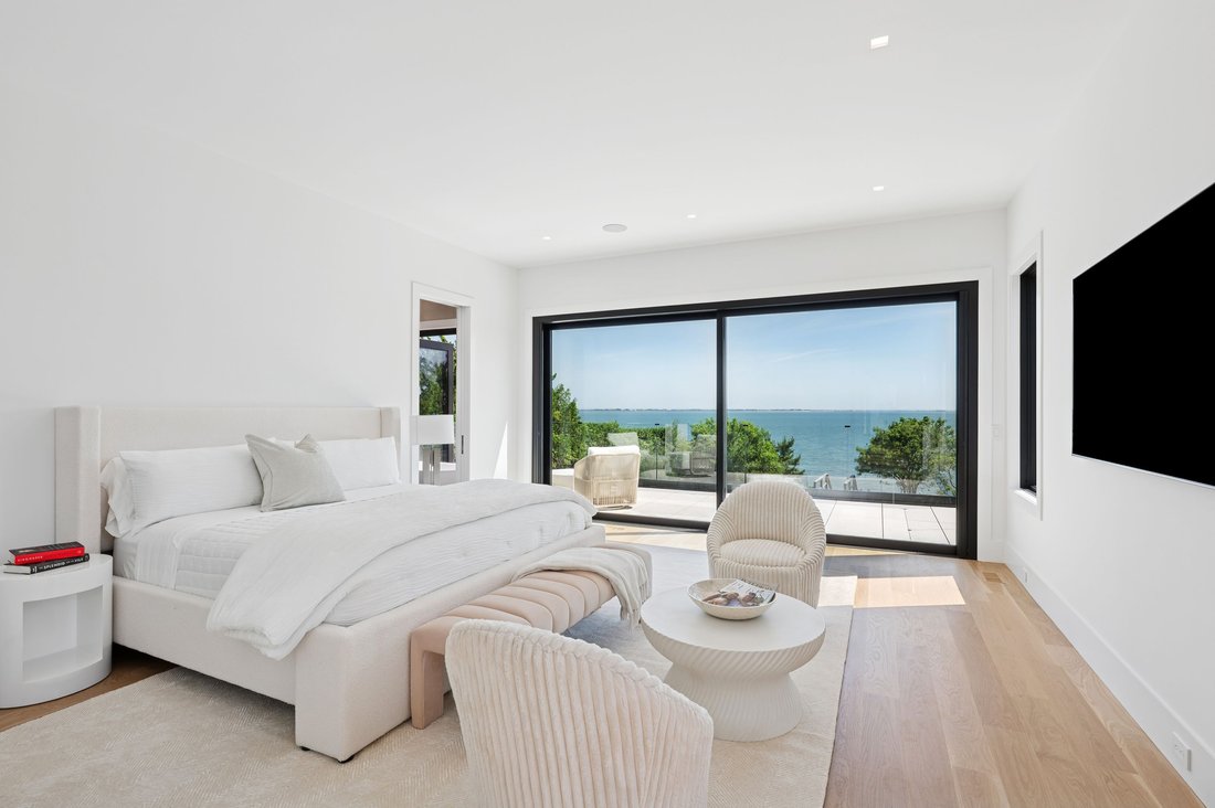 Southampton, New York, United States 3 - 18562923