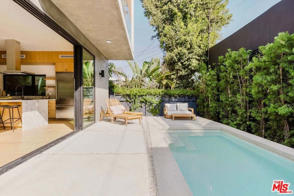House in Los Angeles, California, United States 3 - 18561175