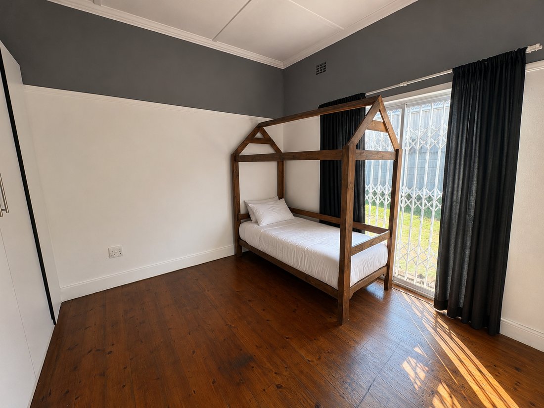 House in Cambridge West, Eastern Cape, South Africa 2 - 18560303