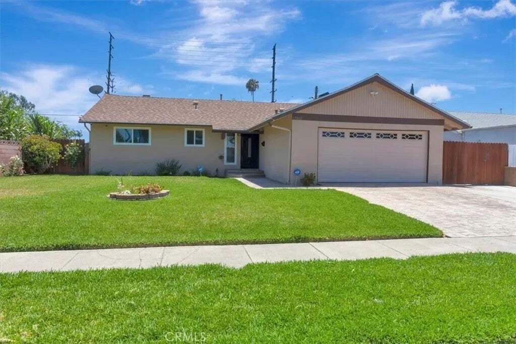 House in Tustin, California, United States 1 - 18559122
