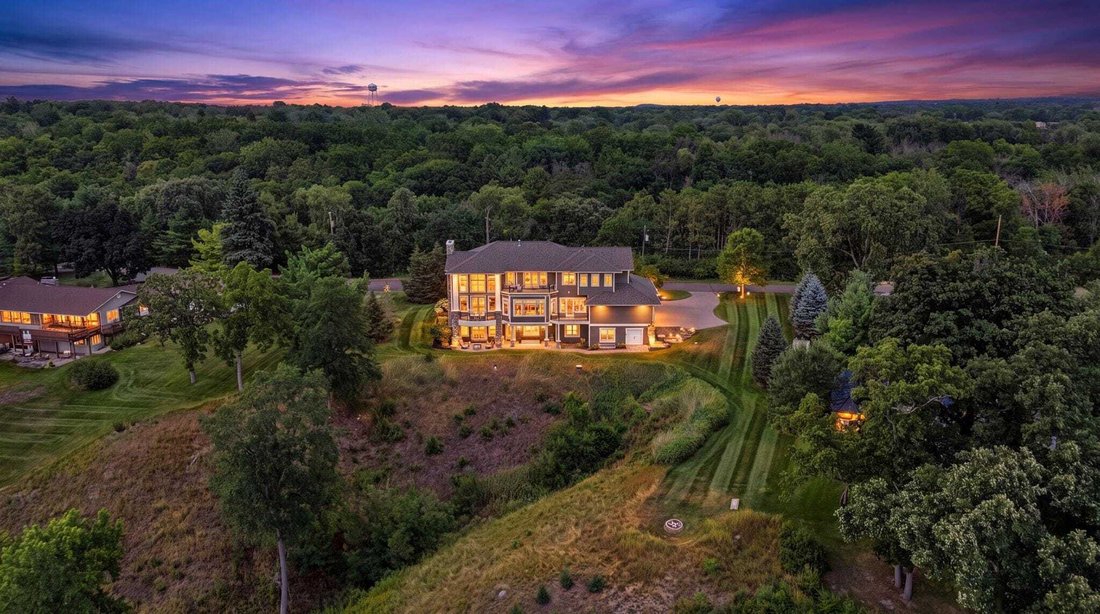 House in Hudson, Wisconsin, United States 2 - 18564064