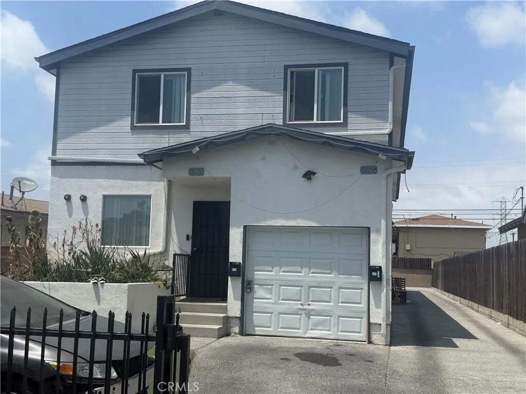 Los Angeles, California, United States 3 - 18562519