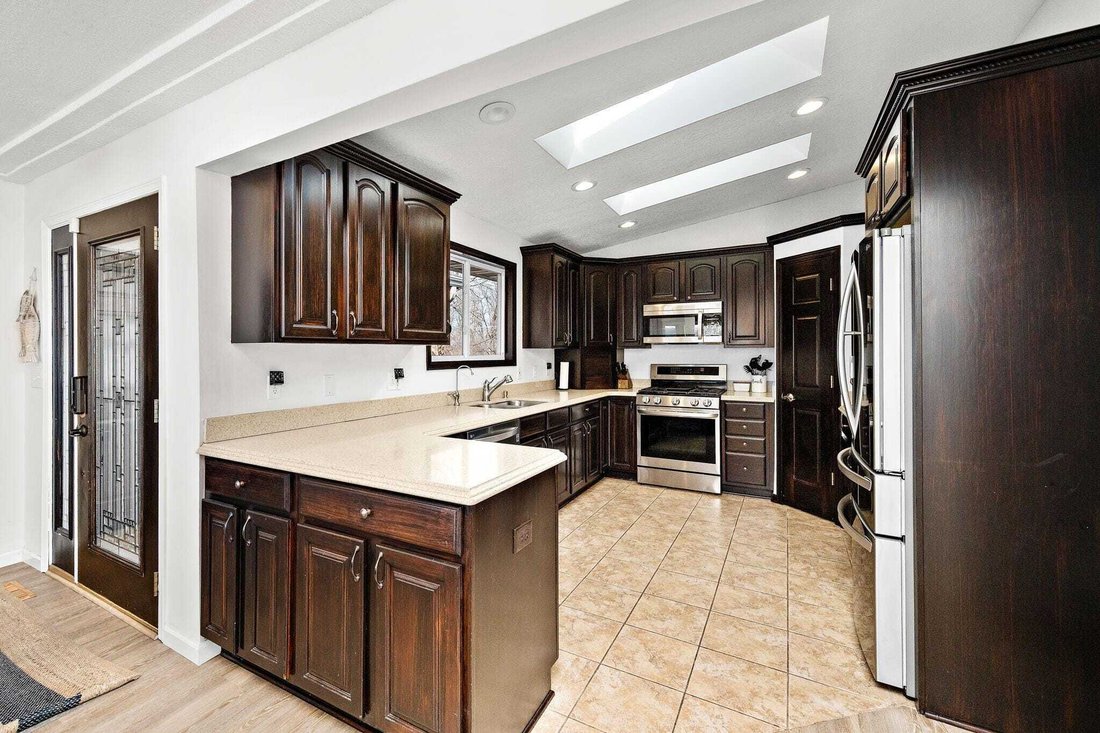 House in Forest Lake, Minnesota, United States 5 - 18564906