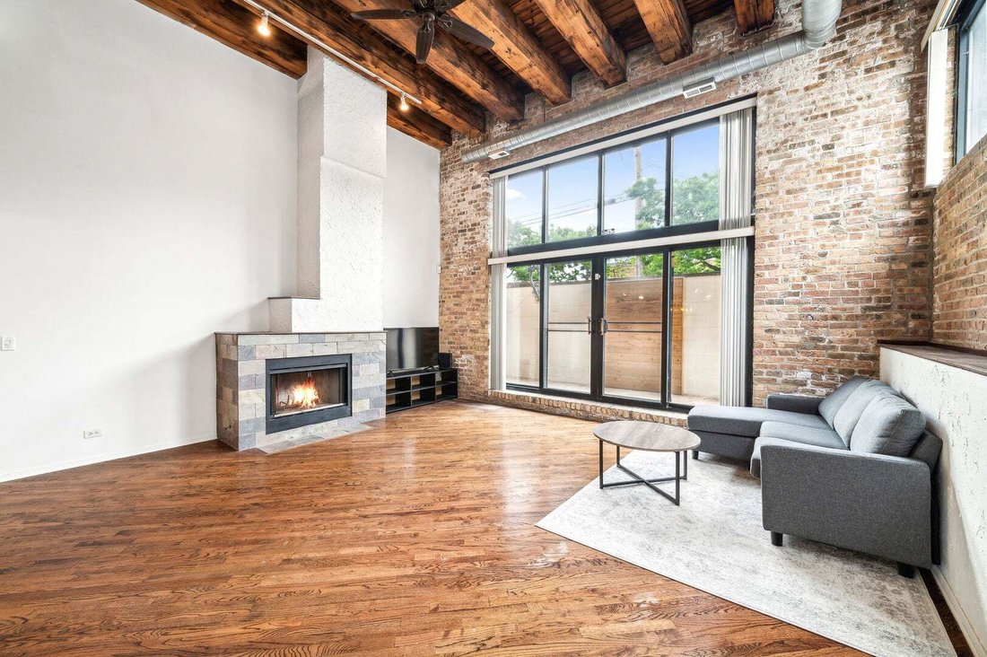 Condo in Chicago, Illinois, United States 4 - 18562537