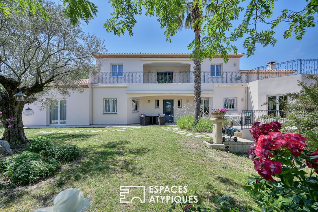 Villa in Sud, Saint-Jean-de-Vedas, France 1 - 18350608