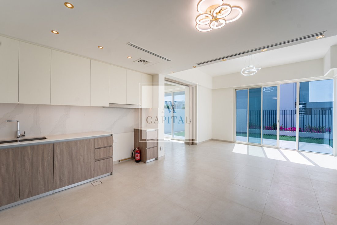 Townhouse in Jumeirah, Dubai, United Arab Emirates 2 - 18566295