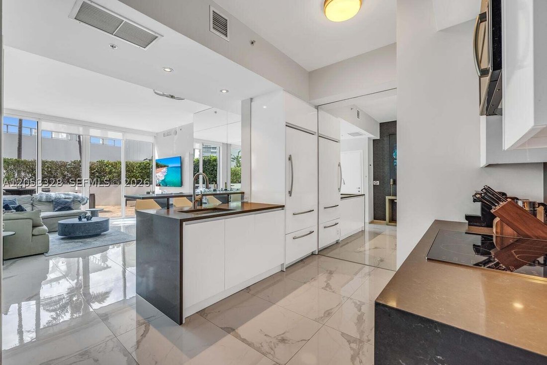 Condo in Miami Beach, Florida, United States 3 - 18561989