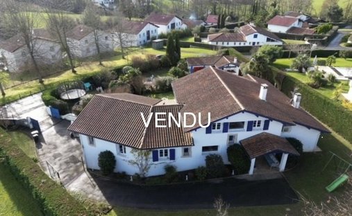 Villa in Arbonne, Nouvelle-Aquitaine, France 1
