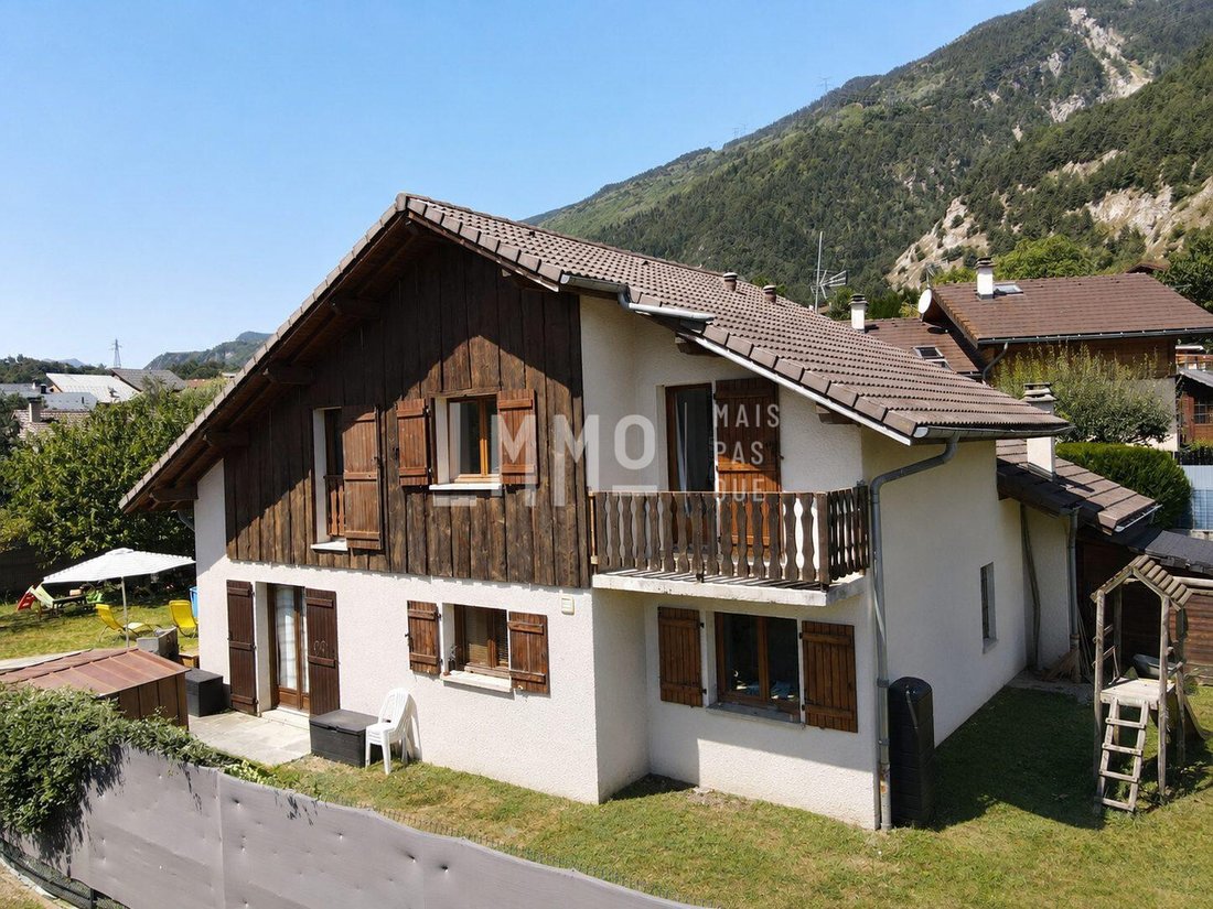 House in Aime-la-Plagne, Auvergne-Rhône-Alpes, France 1 - 18564328