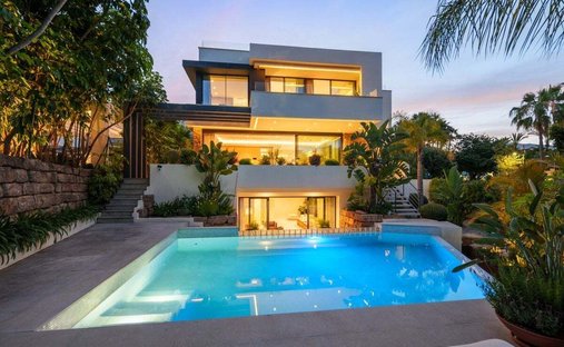 Villa a Estepona, Andalusia, Spagna 1