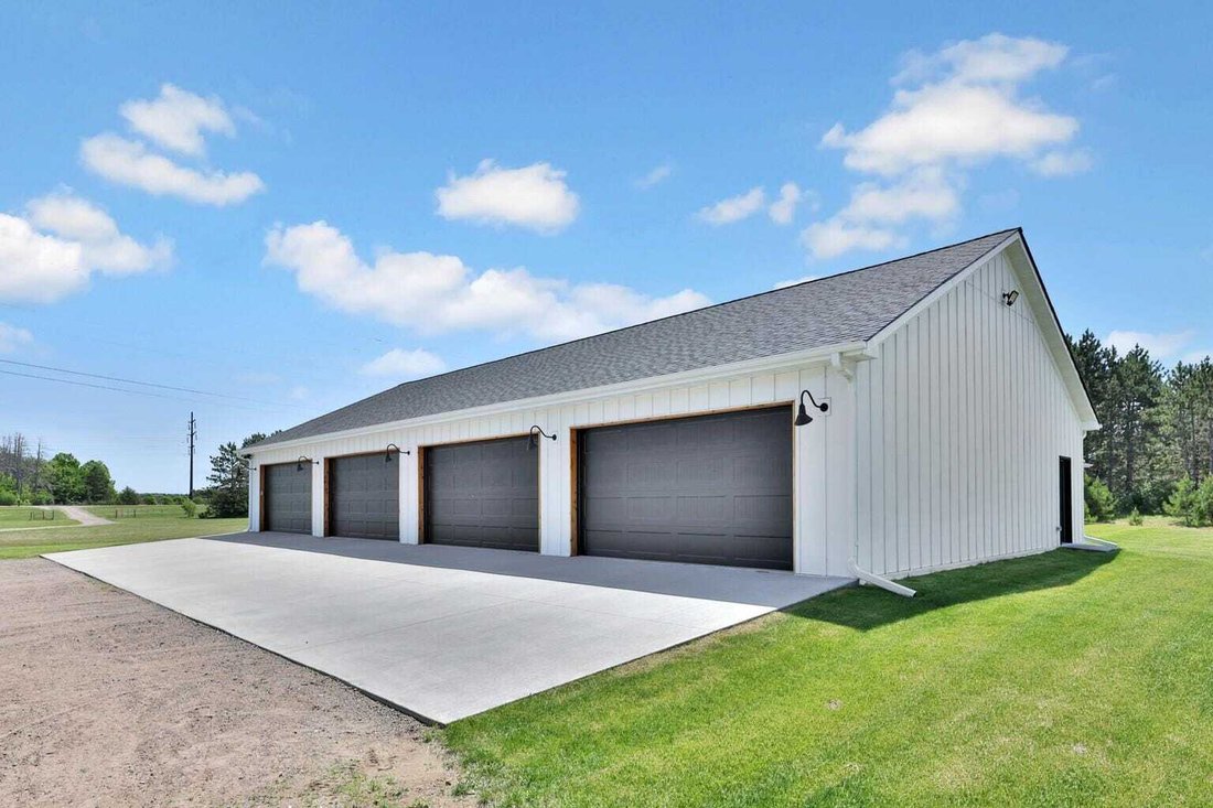 House in Stacy, Minnesota, United States 4 - 18564620
