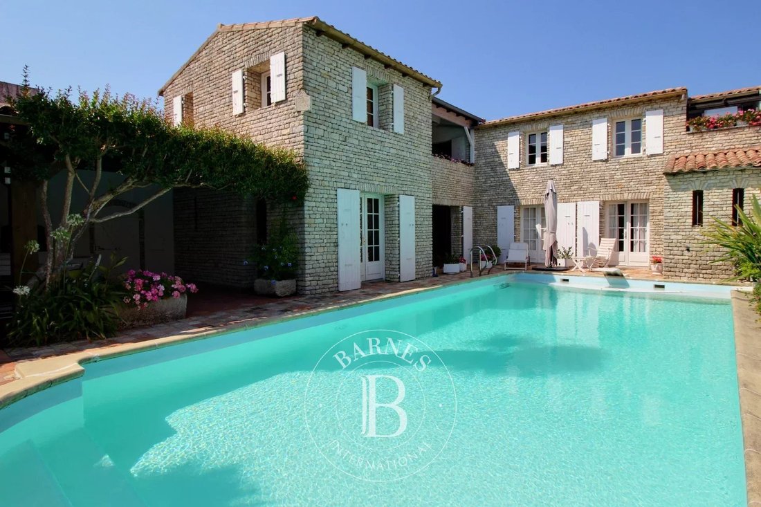 Maison à Saint-Clément-des-Baleines, Nouvelle-Aquitaine, France 1 - 18566106