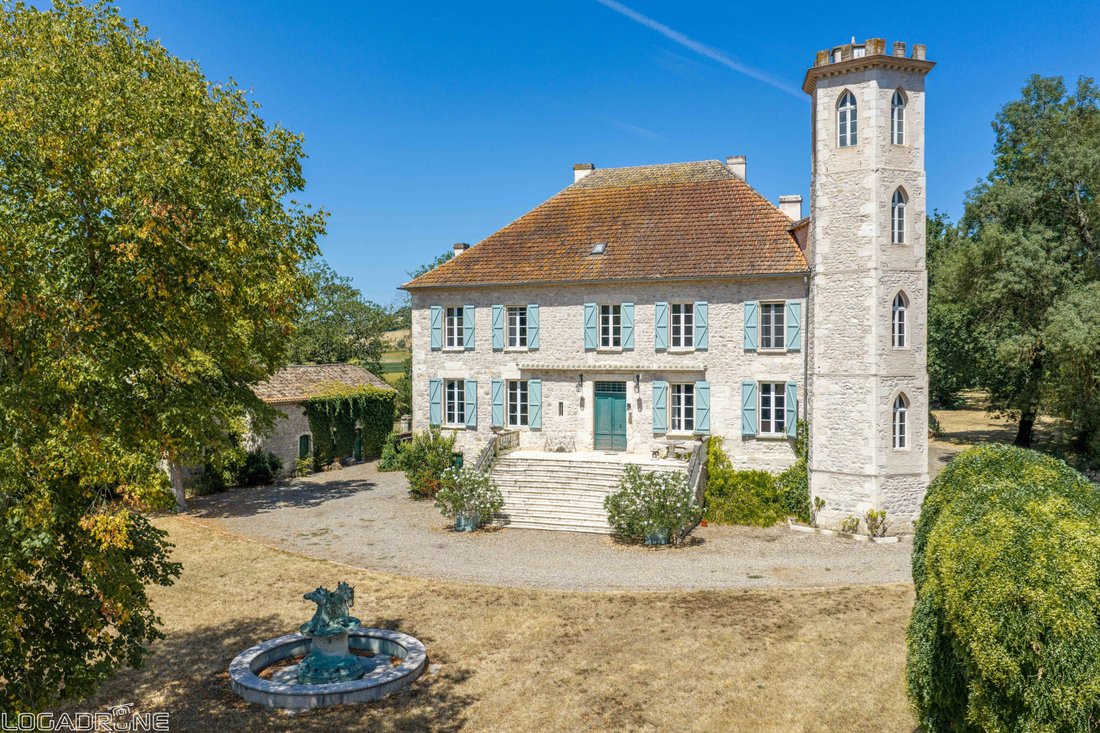 House in Montcuq, Montcuq-en-Quercy-Blanc, France 1 - 15228066