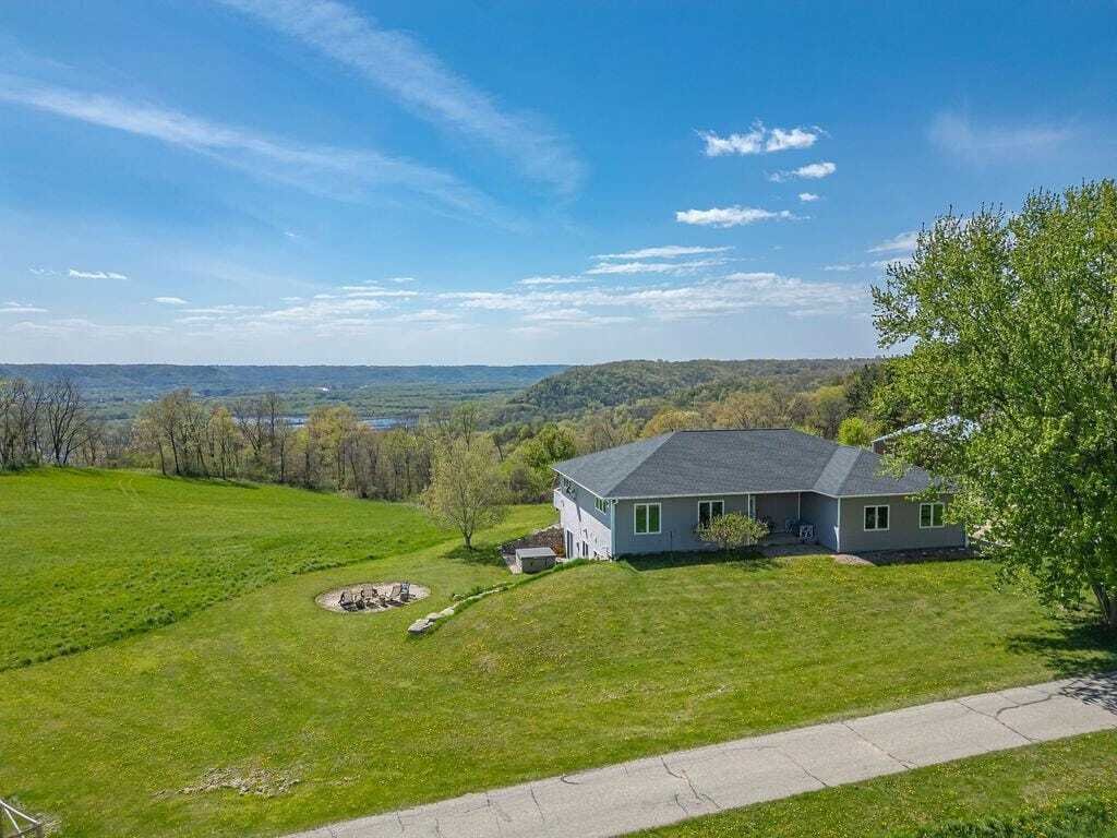 House in Fountain City, Wisconsin, United States 1 - 18564809
