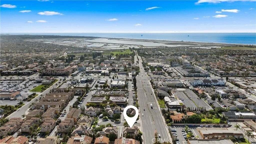 Huntington Beach, California, United States 5 - 18559414