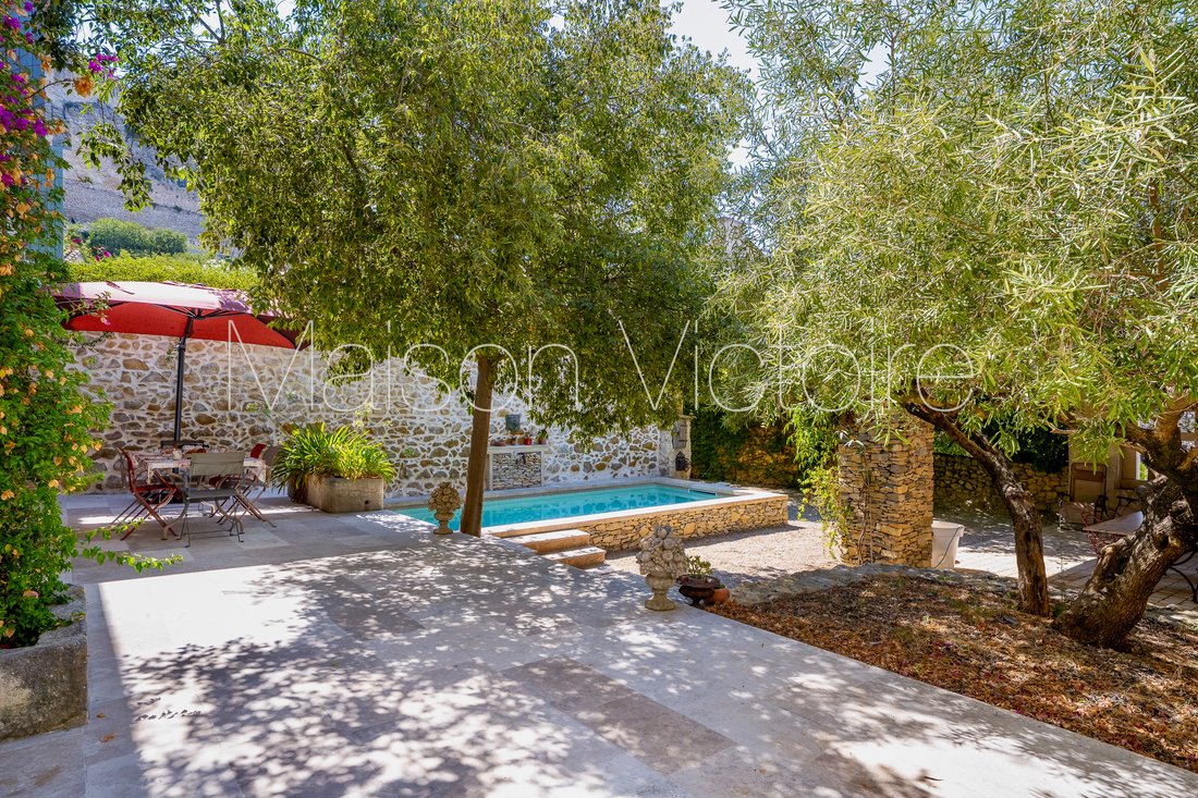 House in Boulbon, Provence-Alpes-Côte d'Azur, France 3 - 18563504