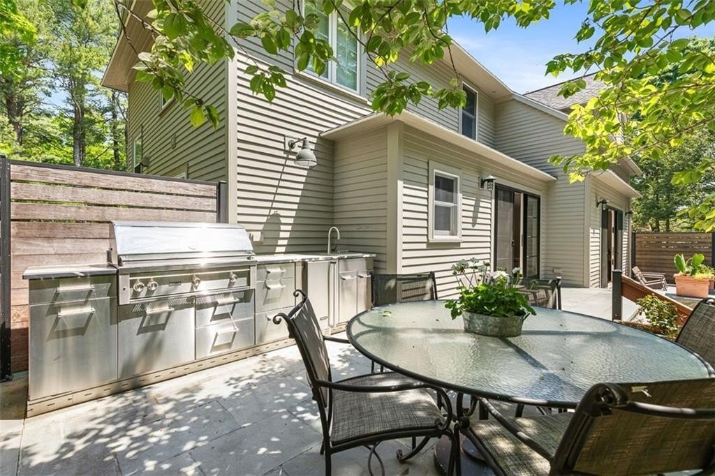 House in Sharon, Massachusetts, United States 4 - 18564029