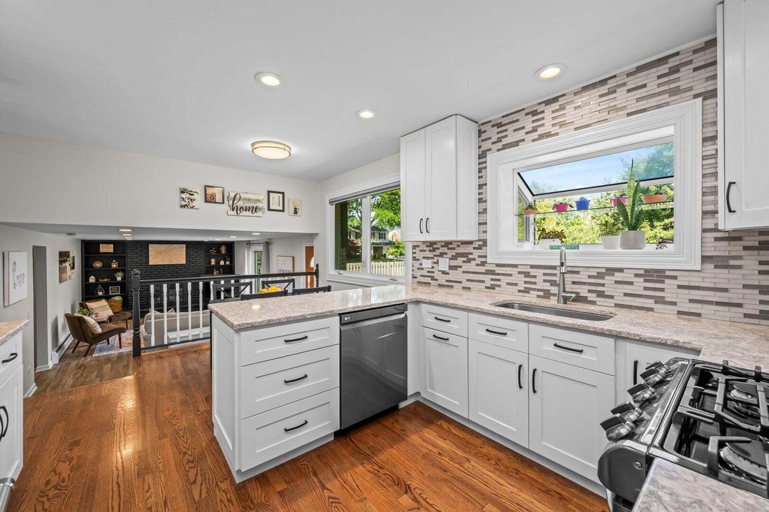 House in Prospect Heights, Illinois, United States 5 - 18558992