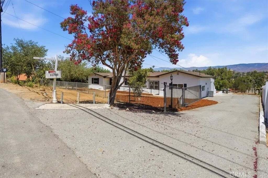 House in Redlands, California, United States 4 - 18562232