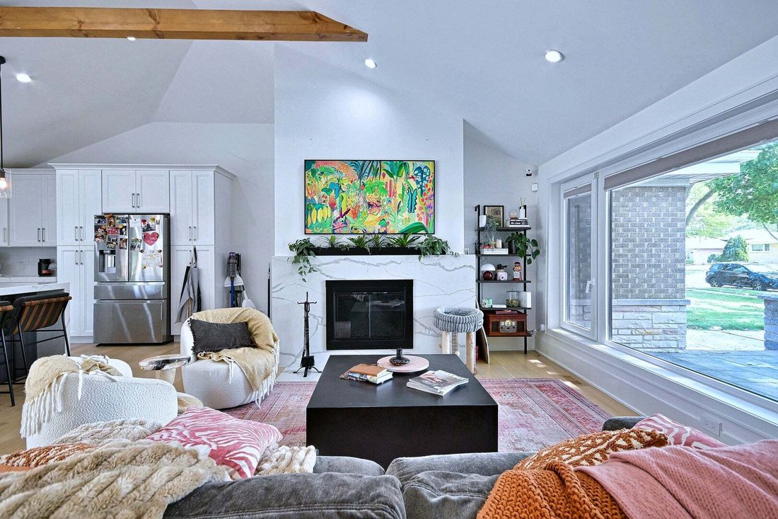 House in Skokie, Illinois, United States 4 - 18558974