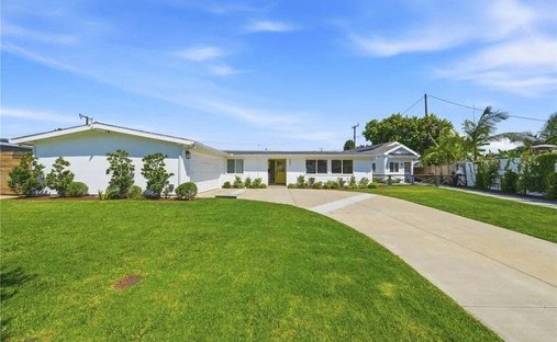 Costa Mesa, California, United States 1