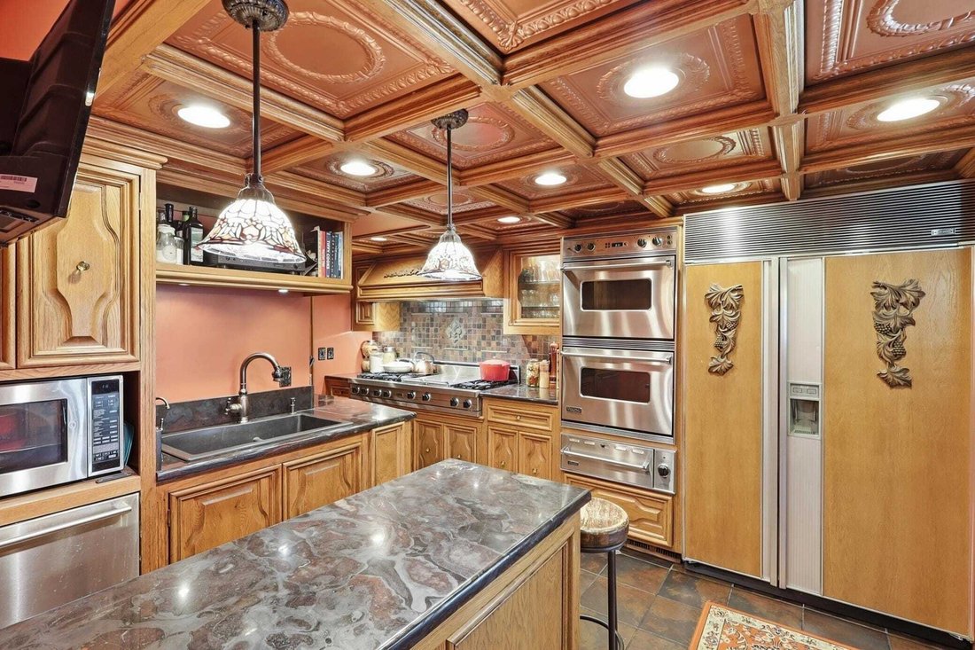 House in Osseo, Minnesota, United States 5 - 18564344