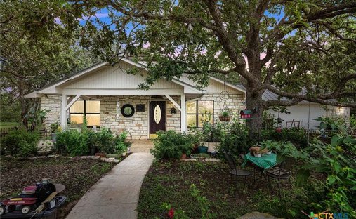 House in Dale, Texas, United States 1