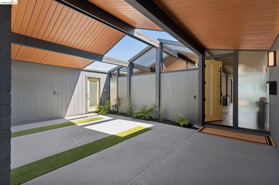 House in Oakland, California, United States 4 - 18564063