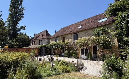 Maison en Arrondissement de Sarlat-la-Canéda, Nouvelle-Aquitaine, France 1