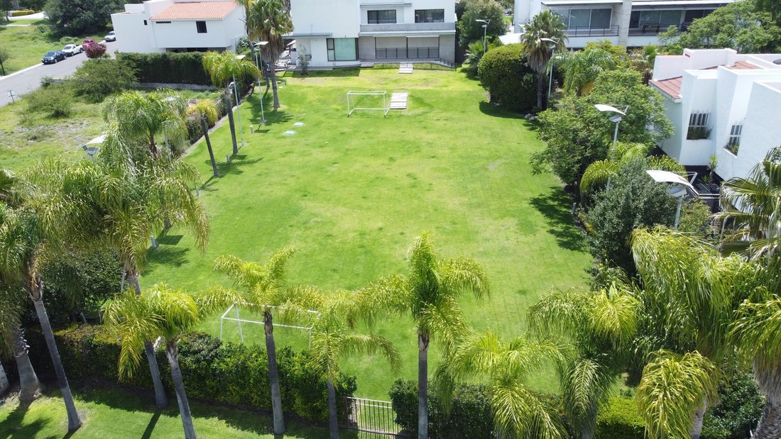 Land in Santiago de Querétaro, Querétaro, Mexico 3 - 18131195