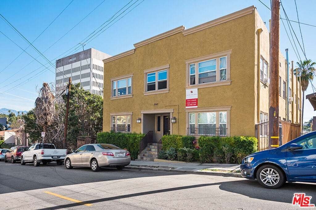 Los Angeles, California, United States 1 - 18561180