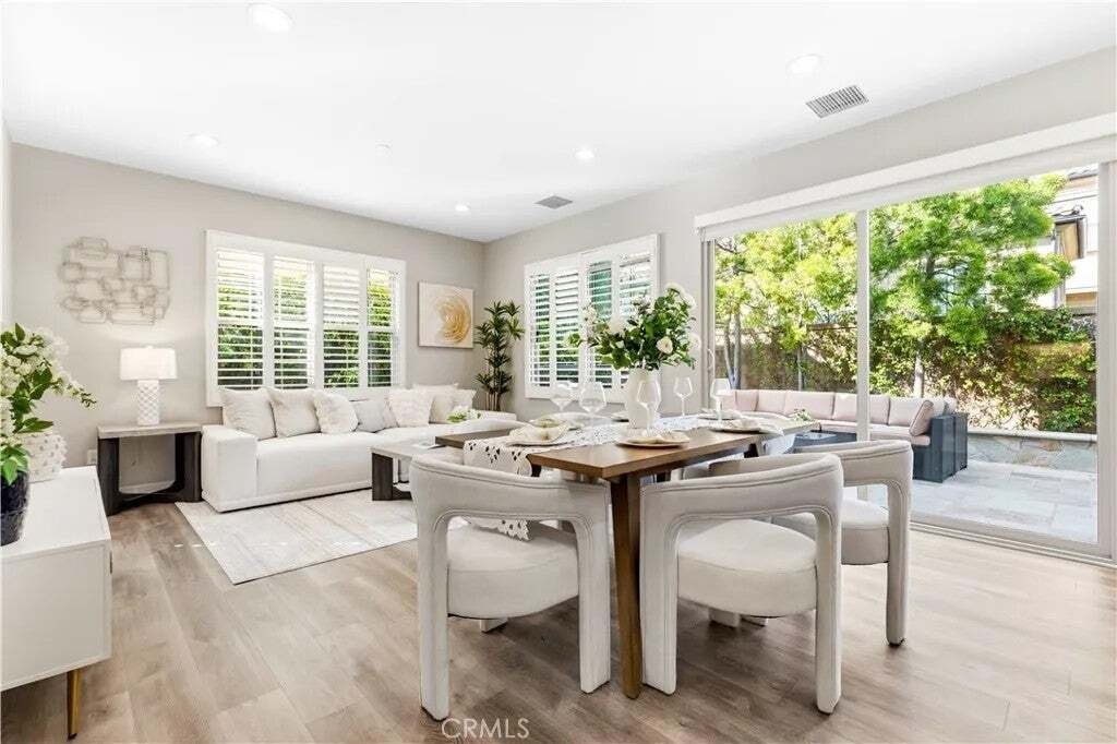 Condo in Irvine, California, United States 2 - 18559542