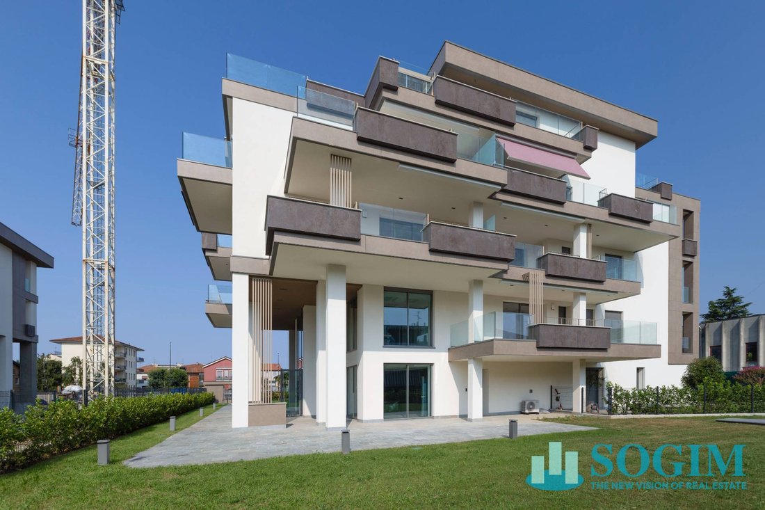 Apartment in Cologno Monzese, Lombardy, Italy 3 - 16708855