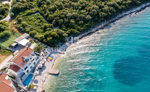 House in Janjina, Dubrovnik-Neretva County, Croatia 1