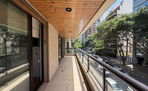 Condo in Buenos Aires, Buenos Aires, Argentina 1